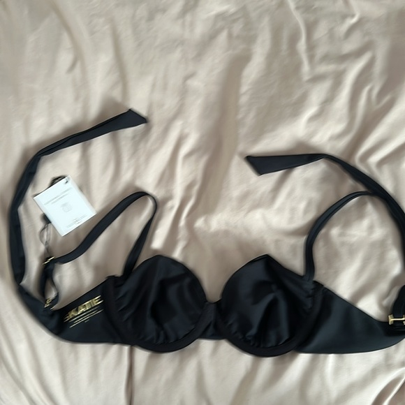 Skatie Bikini Top Medium - Picture 2 of 7
